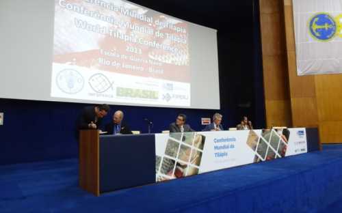 1ª sesión de presentaciones, bajo la coordinación de Audun Lem, de la FAO