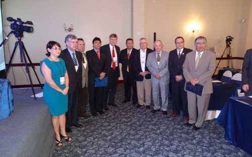 Organizadores y participantes del Foro