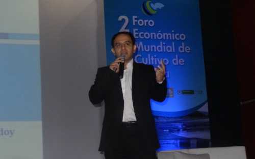 Alejandro Godoy, presentando el mercado internacional de la tilapia